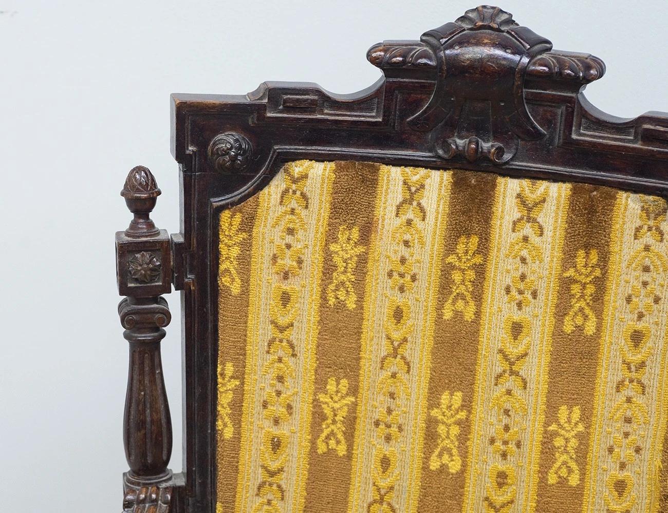 Реставрация антикварного кресла с резьбой, 19 век