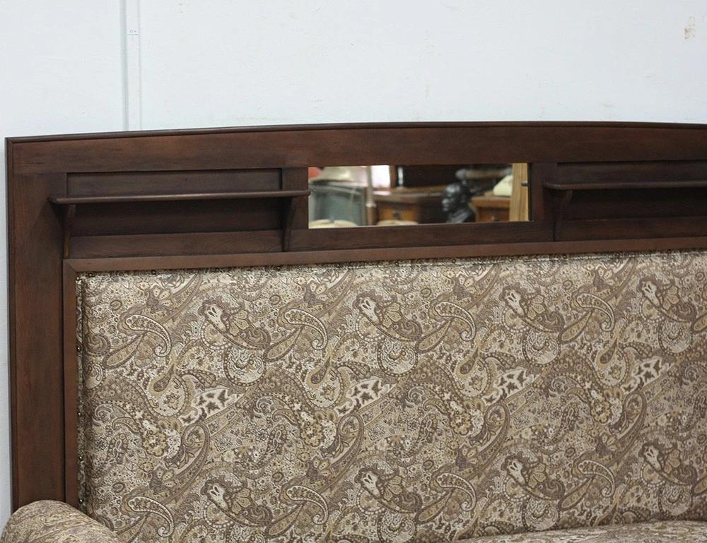 Реставрация дивана с высокой спинкой