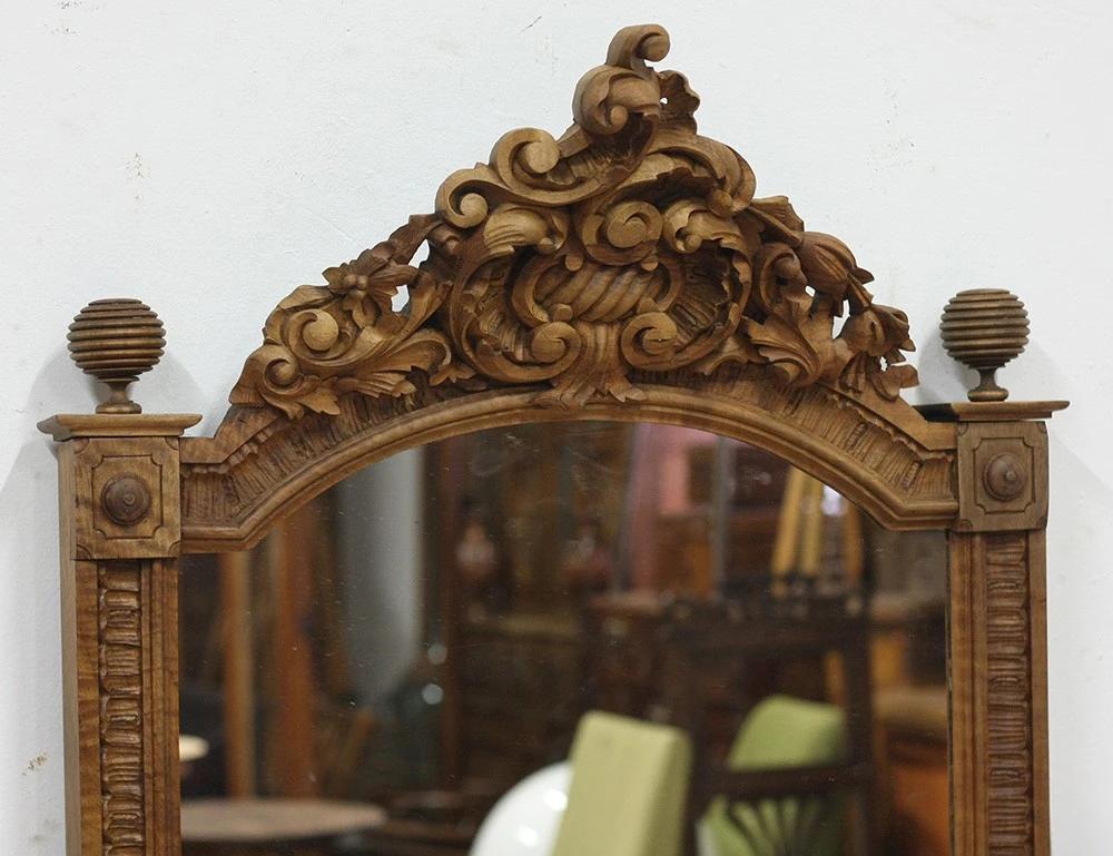 Реставрация орехового простеночного зеркала 19 века
