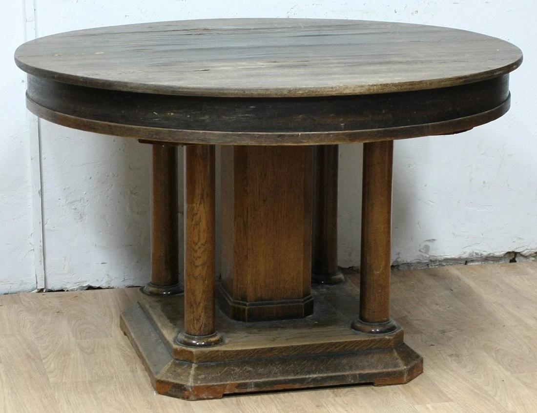 Реставрация старинного круглого стола