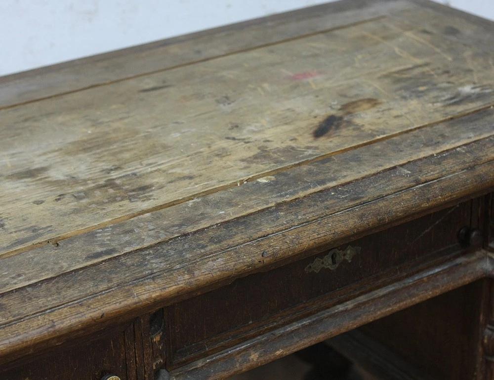 Реставрация дубового письменного стола